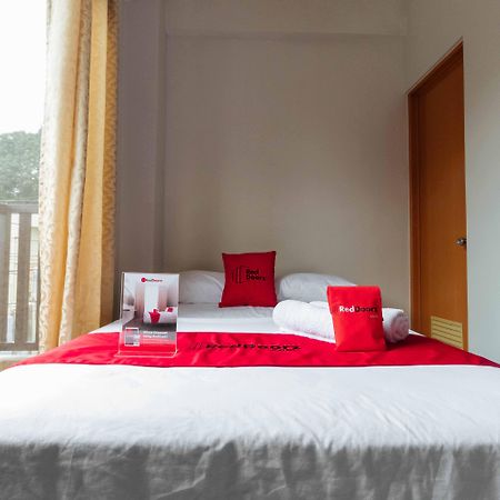 Hotel RedDoorz near NAIA Terminal 1 Paranaque City Esterno foto